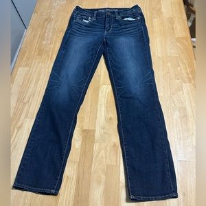 American Eagle Outfitters Womens Size 8 Straight Super Stretch Jeans